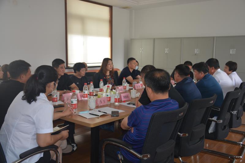 Liaoning Provincial Road Transport Association passenger station branch part of the main responsible person meeting was held in Shenyang